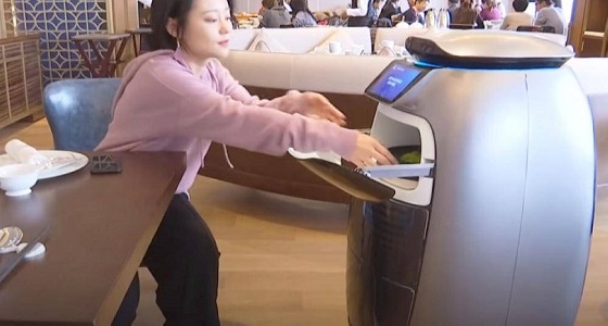 ” علي بابا ” تعلن عن افتتاح فندق بـ 40 روبوتا.. وهذه مميزاته