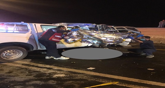 بالصور.. 6 اصابات و5 وفيات على طريق صمخ الحفيره بعسير