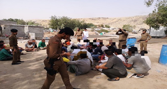 بالصور.. ضبط 44 عاملا مخالفا لنظام الإقامة والعمل بمكة