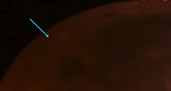 فيديو.. فلكيون يرصدون اصطدام نيزك بالقمر وقت الخسوف