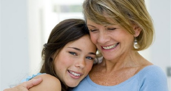 6 سلوكيات تربوية تجعلكِ أقرب صديق لأبنائك