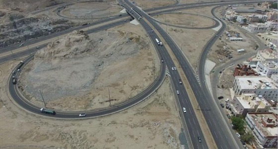 حادث تصادم بالطريق الدائري الرابع يتسبب في كثافة مرورية