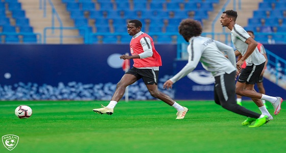 بالصور.. الهلال يُنهي تحضيراته لمواجهة الفيحاء