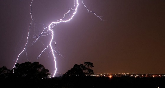 وفاة شقيقين ضربتهما صاعقة رعدية في خليص