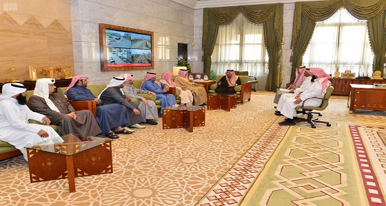 بالصور.. أمير الرياض يستقبل ورثة العنزي بعد تنازلهم عن قاتل أخيهم لوجه الله تعالى