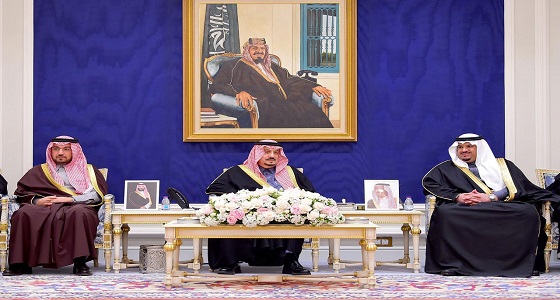 أمير الرياض يكرم الجهات المشاركة في حفل تدشين وإطلاق مشاريع الرياض التنموية