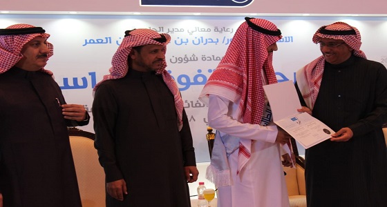 كلية الآداب تحصد عشر جوائز في مهرجان التفوق الدراسي