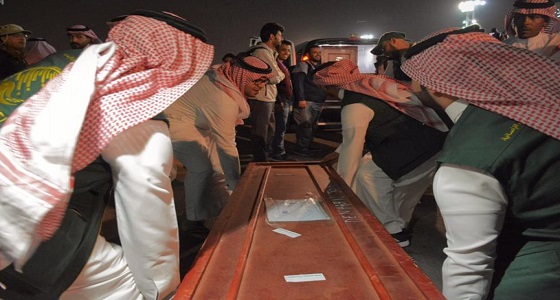 بالفيديو.. جثامين خبراء الألغام الخمسة المتوفون في مشروع مسام تصل الرياض
