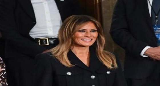 بالصور.. إطلالة غريبة لـ ميلانيا ترامب تشبه مايكل جاكسون