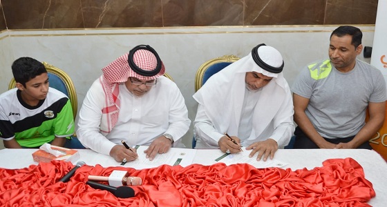 نادي النور و ” مطاعم سماء ديرتي ” يوقعان عقد رعاية للفريق الأول لكرة اليد