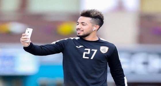 ” الهلال ” يتعاقد مع اللاعب هتان باهبري