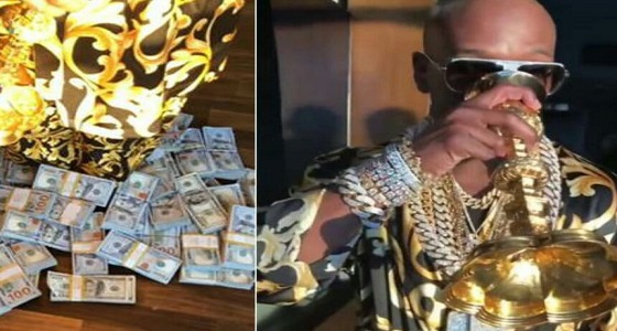 بالفيديو.. ملاكم شهير يستفز متابعيه باستعراض ثروته الطائلة ومجوهراته 