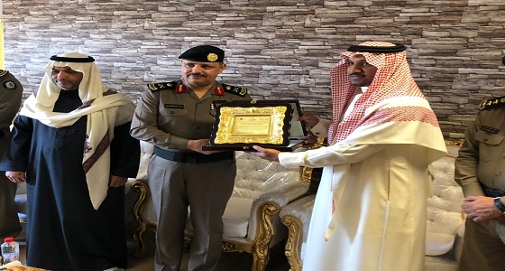 بالصور.. مدير السجون يدشن تخريج المستفيدين من مركز الرعاية والتحفيز