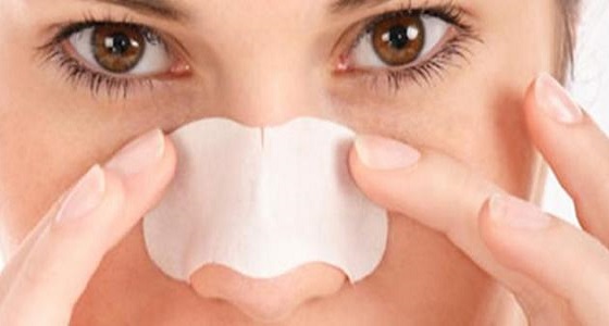 أسباب ظهور الرؤوس السوداء بالأنف وأسرع طريقة للتخلص منها
