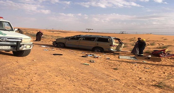 انقلاب مركبة نقل طالبات جامعیات على طریق ” حائل – جبة “