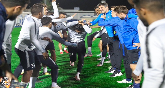 بالصور.. جيوفينكو والدوسري يشاركان في تدريبات الهلال الجماعية