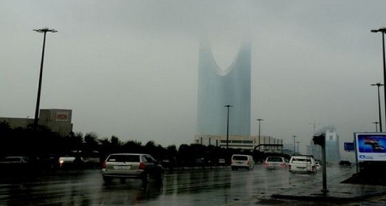 الأرصاد تنبه عن استمرار هطول أمطار رعدية على الرياض