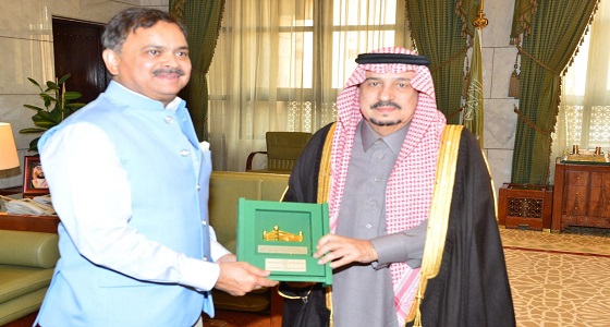 أمير الرياض يستقبل سفير جمهورية الهند لدى المملكة
