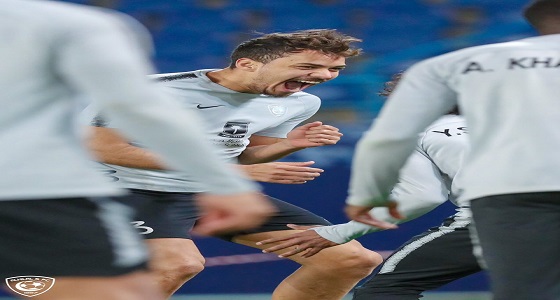 بالصور..الهلال يُنهي تحضيراته لمواجهة الفتح
