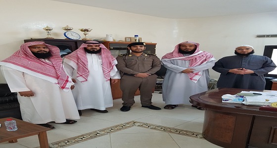 جمعية الذكر الحكيم تزور نزلا سجن محافظة أملج