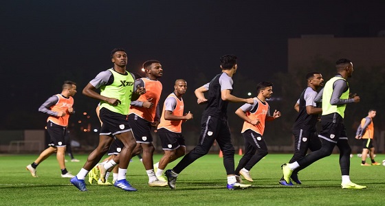 بالصور.. الشباب يواصل استعداداته لمواجهة الرائد