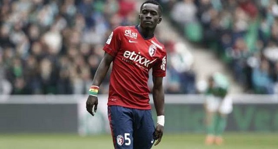 باريس سان جيرمان يقترب من ضم ” جاي ” مقابل 25 مليون إسترليني