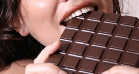 5 أكلات تضبط مودك وتخلصك من الشعور بالضيق