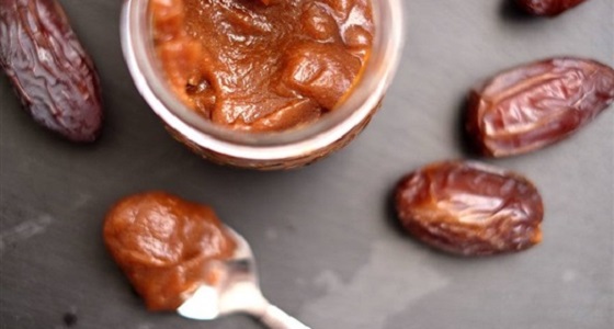 طريقة تحضير التمر المهروس لتغذية طفلك الرضيع