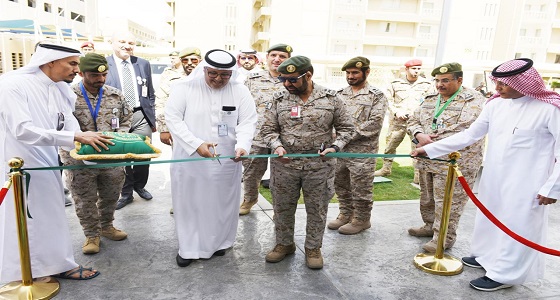 الدكتور العامري يفتتح معرض الملتقى السنوي الثالث للجودة بمدينة سلطان الطبية