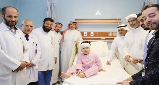 نجاح عملية دقيقة وأولى من نوعها في مكة لطفلة تبلغ من العمر 3 سنوات