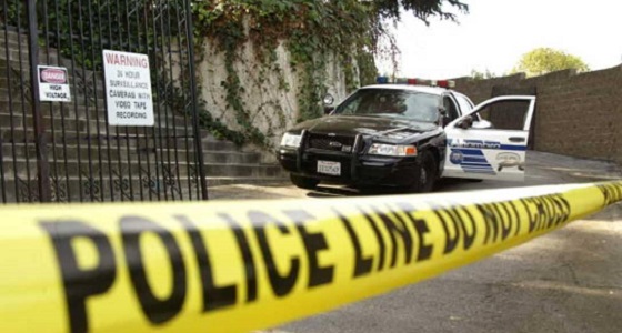 جريمة مروعة.. راقبوا الإبن فقتلهم جميعا