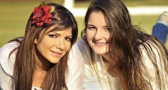 بالصور.. ابنة أصالة تلقب والدتها بـ ” الملكة “