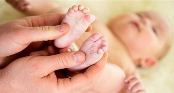 أنشطة وألعاب للطفل في عمر شهرين