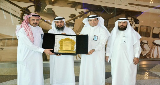 برامج توعوية بمطار الملك عبدالعزيز لتوعية المسافرين بخطر السموم قريباً