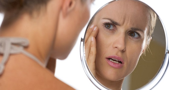 أخطاء بالمكياج تزيد من عمرك.. احذريها