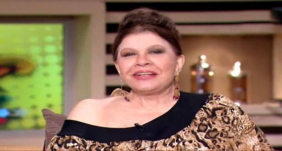 شويكار تطمئن جمهورها عن حالتها الصحية: ” أنا كويسة وزي القردة “