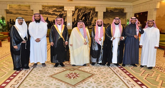 أمير الرياض يستقبل أعضاء جمعية نحّال التعاونية ويدشّن برنامج ” عالم صحي “