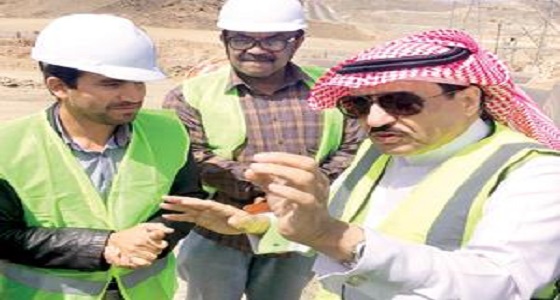 إنذار 3 مقاولين بسحب مشاريعهم في عسير لتأخر الإنجاز 