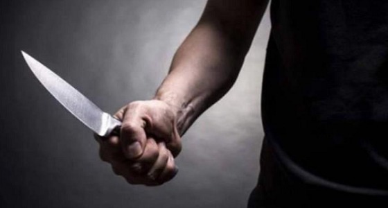 إرضاء لزوجته الثانية.. رجل يتجرد من أبويته ويقتل أطفاله الثلاثة