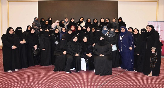 لقاء تعريفي وورشة عمل بحضور مطوفات مؤسسة الدول العربية