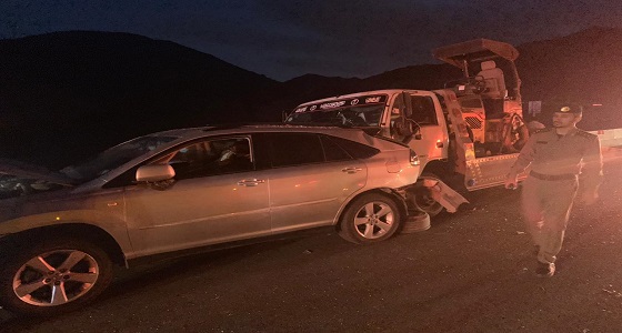 إصابة 3 أشخاص بينهم طفلة إثر حادث إنقلاب بالباحة