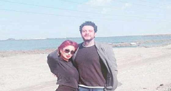 بالصور.. أحمد الفيشاوي وزوجته يثيران الجدل بأحد الشواطئ مجددا
