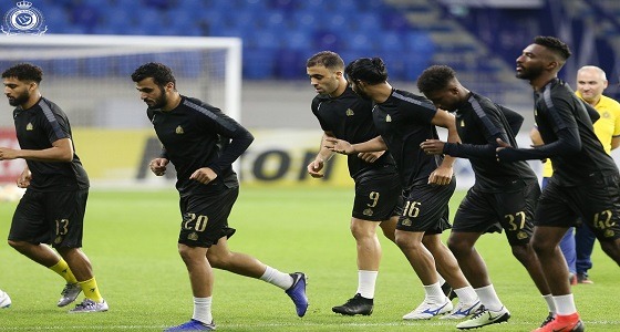 بالصور.. ” النصر ” يختتم استعداداته لمواجهة ” ذوب اهن “