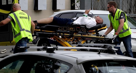 صورة مؤثرة لأحد ضحايا حادث مسجد نيوزيلندا الإرهابي وهو &#8221; يتشهد &#8221; رافعا سبابته