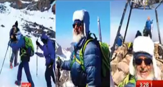 بالفيديو..مواطن سبعيني يصعد أعلى قمم جبال شمال أفريقيا