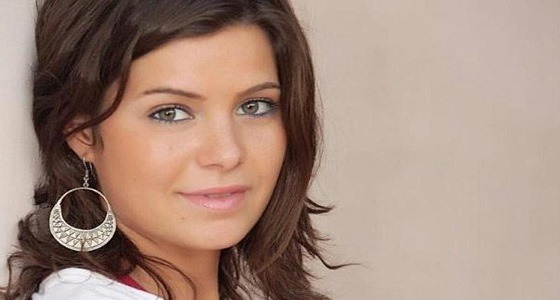 بسبب معاناة ابنتها منه.. يسرا اللوزي تتحدث عن مواجهتها لضعف السمع