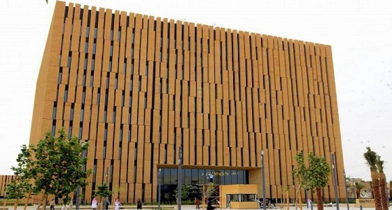 السجن شهرا مع إيقاف التنفيذ وغرامة 5000 ريال لمهندس زور شهادته