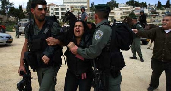 قوات الاحتلال تعتقل فتاة بالقرب من الحرم الإبراهيمي
