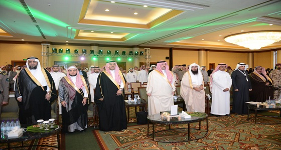 بالصور.. أمير عسير يرعى حفل افتتاح مؤتمر الإعلام والأزمات