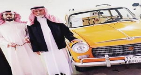 مركبة قديمة تزف 20 عروسا بالسبعينيات لتنال مركزا بمهرجان السيارات الكلاسيكية